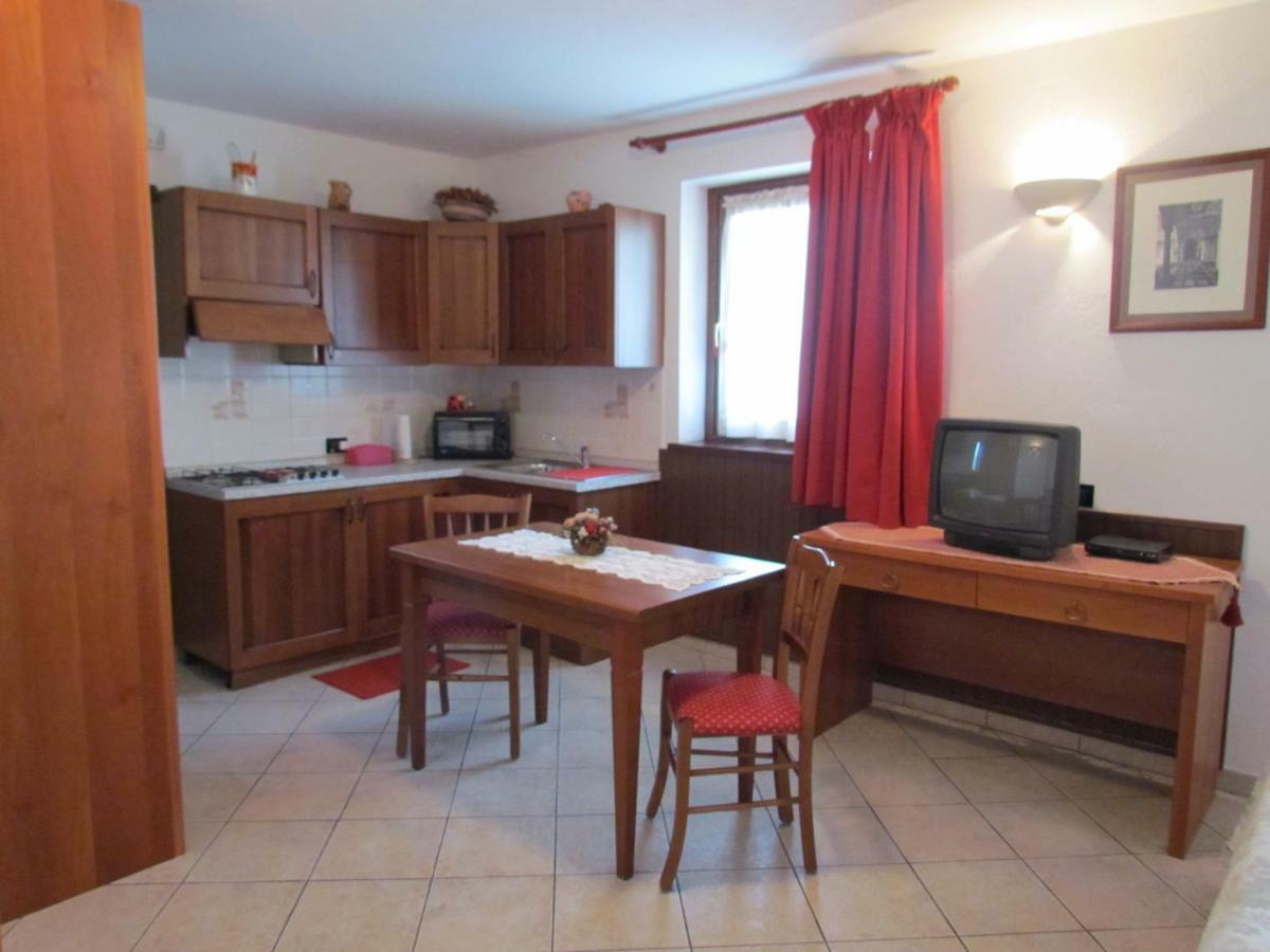 Residence Du Chateau Fenis Extérieur photo