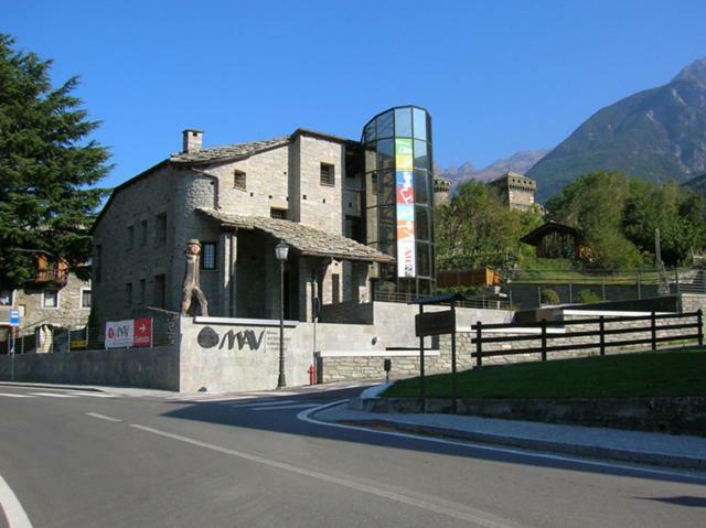 Residence Du Chateau Fenis Extérieur photo