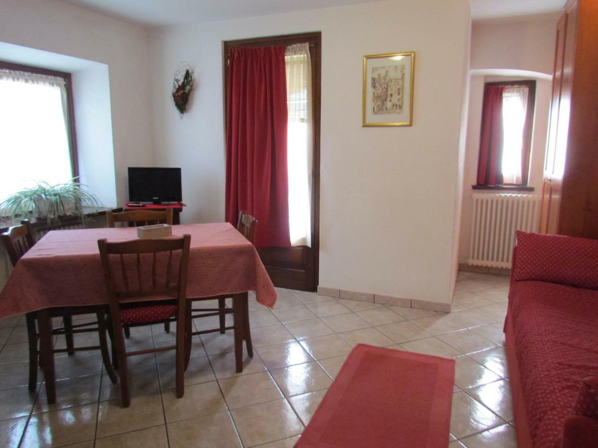 Residence Du Chateau Fenis Extérieur photo